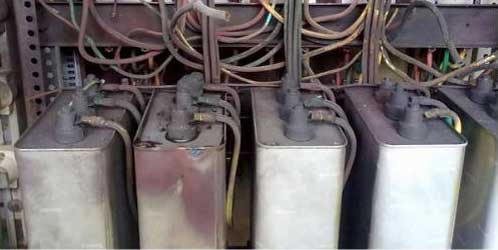 電力電容器鐵質外殼被腐蝕 電力電容器鐵質外殼被腐蝕