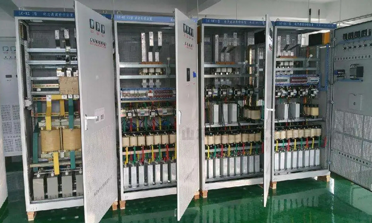 如何在有諧波的環境中用電力電容器補償無功