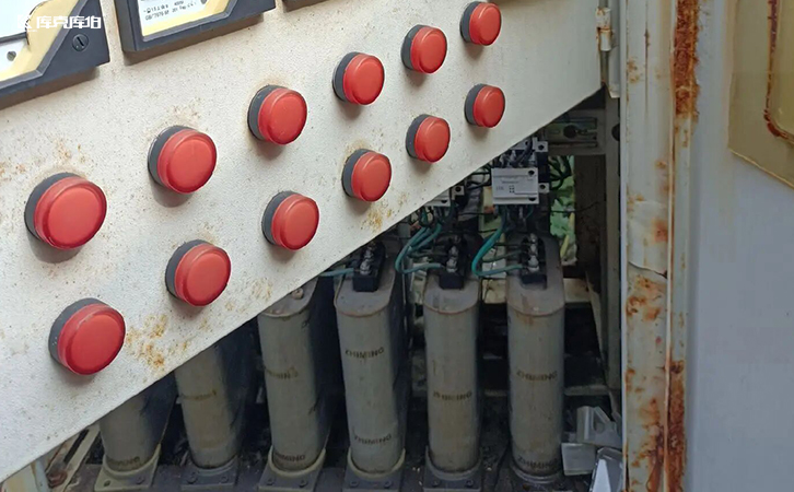 三相電力電容器