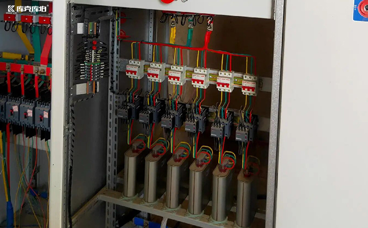 低壓補償電容器